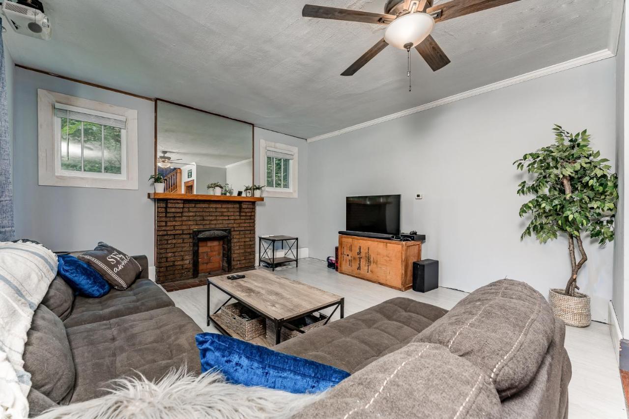 Awesome House, 5 Minutes To Dt, 2 Miles To Stadium And Ruby Memorial! Morgantown Exteriör bild