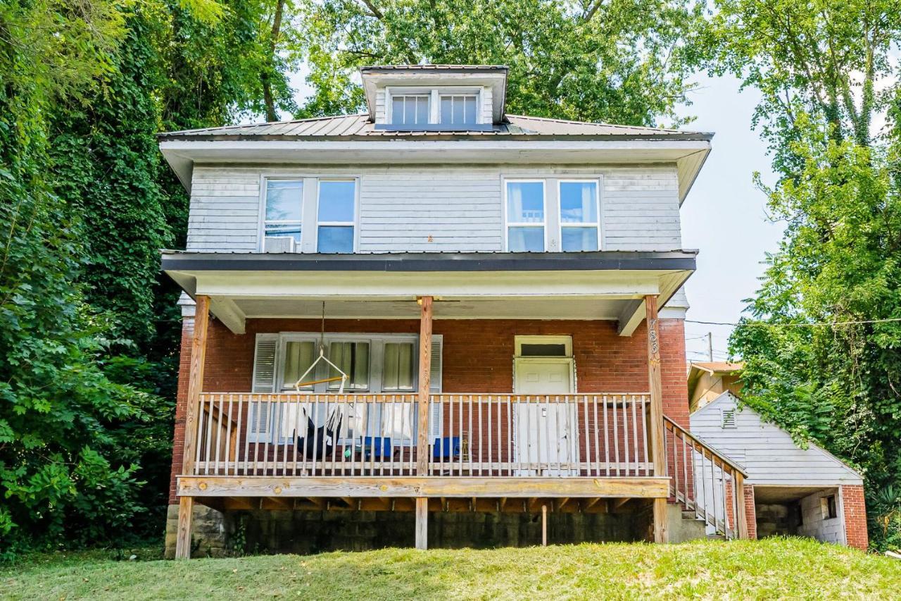 Awesome House, 5 Minutes To Dt, 2 Miles To Stadium And Ruby Memorial! Morgantown Exteriör bild